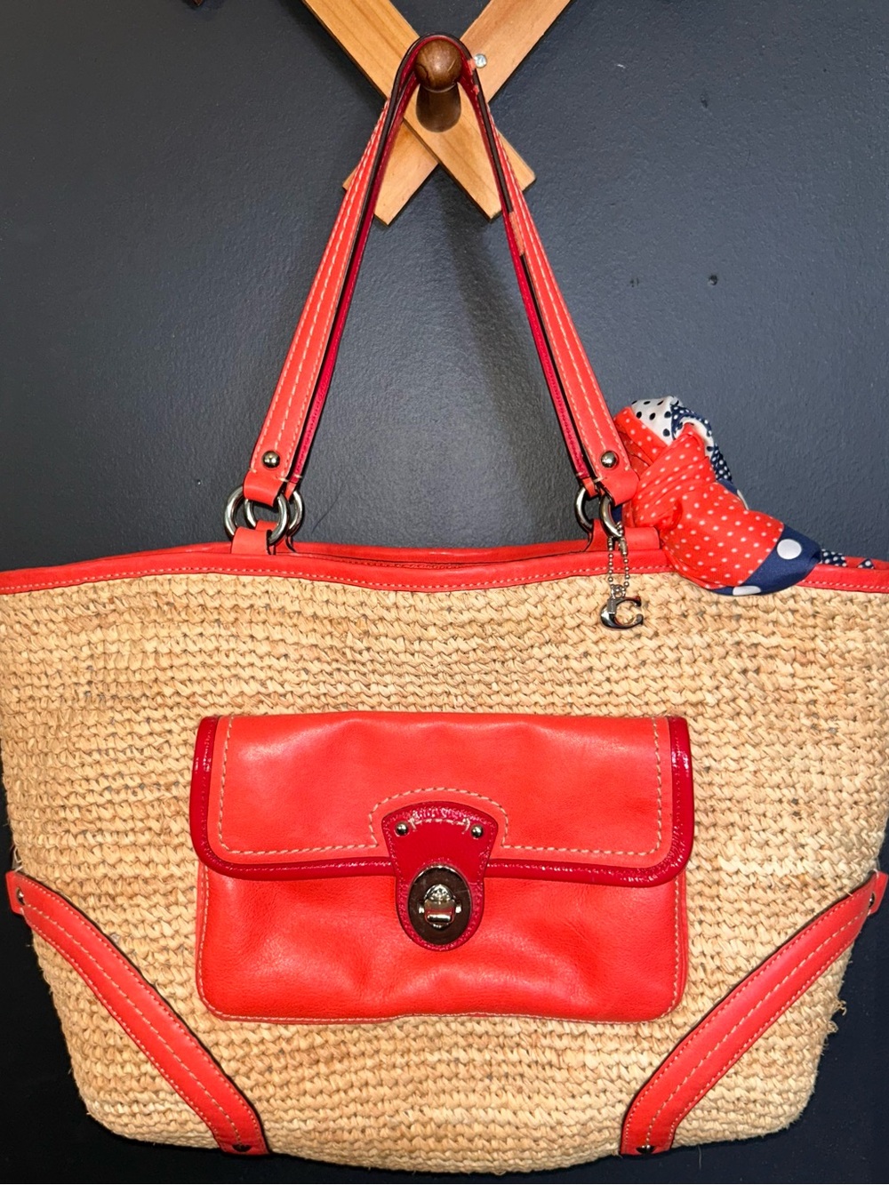 COACH NATURAL STRAW TANGERINE LEATHER TURNLOCK POCKET SHOPPER TOTE BAG -EUC- - Picture 2 of 16